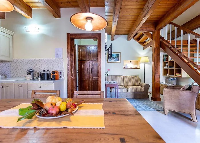 Vendégház Is Coronas Ìsili