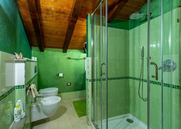 Is Coronas Vendégház