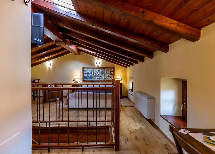 Is Coronas Vendégház Ìsili