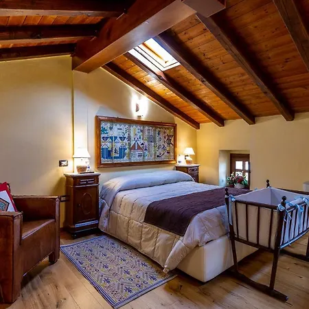 Pensionat Is Coronas Isili